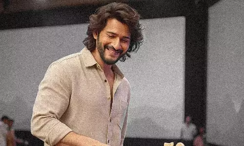 MaheshBabu Babu Next Movie: ఇండస్ట్రీలో హాట్ టాక్.. సెన్సేషనల్ డైరెక్టర్తో మహేష్ బాబు నెక్స్ట్ మూవీ! MaheshBabu Babu Next Movie: ఇండస్ట్రీలో హాట్ టాక్.. సెన్సేషనల్ డైరెక్టర్తో మహేష్ బాబు నెక్స్ట్ మూవీ!