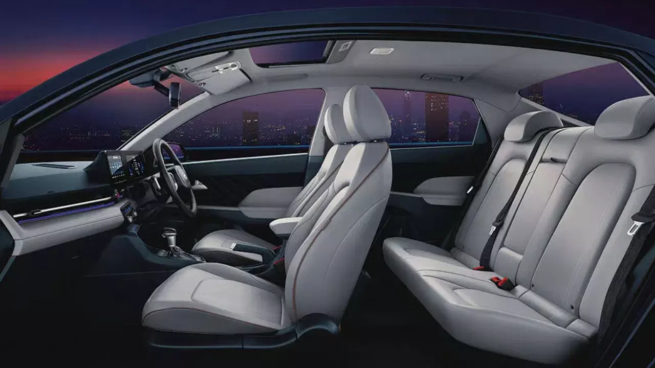 Hyundai : హ్యుందాయ్ నుంచి మూడు కొత్త కార్లు .. మారుతి, టాటా మోటార్స్కు వణుకు మొదలైంది Hyundai : హ్యుందాయ్ నుంచి మూడు కొత్త కార్లు .. మారుతి, టాటా మోటార్స్కు వణుకు మొదలైంది