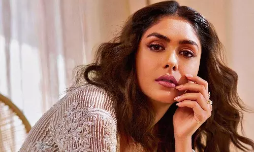 Mrunal Thakur Mrunal Thakur