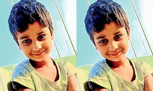 Hyderabad: కొంపల్లిలో విషాదం.. ఐదో అంతస్తు నుంచి పడి నాలుగేళ్ల చిన్నారి మృతి