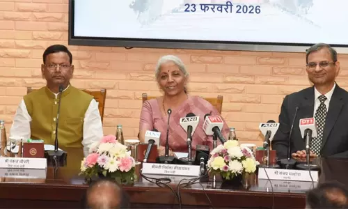 Nirmala Sitharaman: పసిడి పరుగుకు కారణం అదే.. బంగారం దిగుమతులపై ఆందోళన అవసరం లేదు