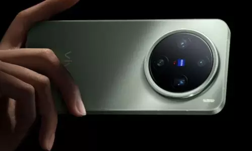 Vivo 12000mAh Battery: వివో సంచలనం.. ఫోన్ ఛార్జింగ్ టెన్షన్‌కి చెక్.. బ్యాటరీ చూశారా..?