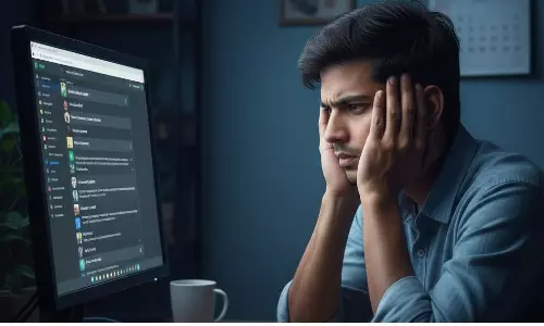 Sim Binding Rules: దేశంలో సైబర్ మోసాలను అరికట్టేందుకు కేంద్రం సిమ్ బైండింగ్ నిబంధనలు తెచ్చింది. ఫిబ్రవరి 28 తర్వాత ఫోన్లో సిమ్ లేకపోతే వాట్సాప్ పనిచేయదు. Sim Binding Rules: దేశంలో సైబర్ మోసాలను అరికట్టేందుకు కేంద్రం సిమ్ బైండింగ్ నిబంధనలు తెచ్చింది. ఫిబ్రవరి 28 తర్వాత ఫోన్లో సిమ్ లేకపోతే వాట్సాప్ పనిచేయదు.