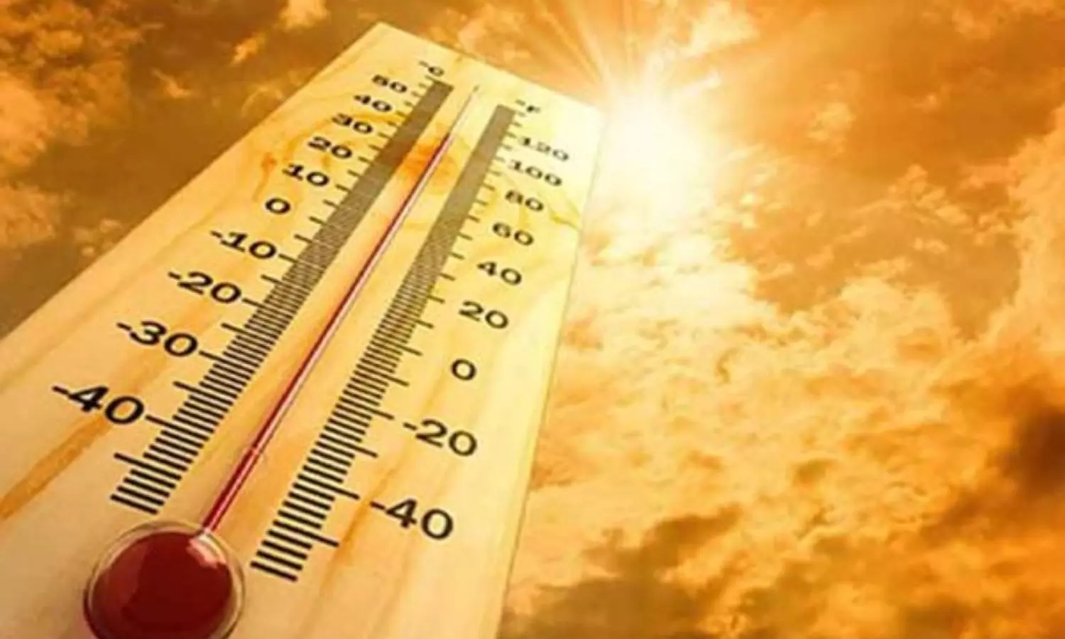 IMD Summer Alert: తెలుగు రాష్ట్రాలకు ఐఎండీ రెడ్ అలర్ట్: ఈసారి నిప్పులు చెరగనున్న భానుడు..! IMD Summer Alert: తెలుగు రాష్ట్రాలకు ఐఎండీ రెడ్ అలర్ట్: ఈసారి నిప్పులు చెరగనున్న భానుడు..!