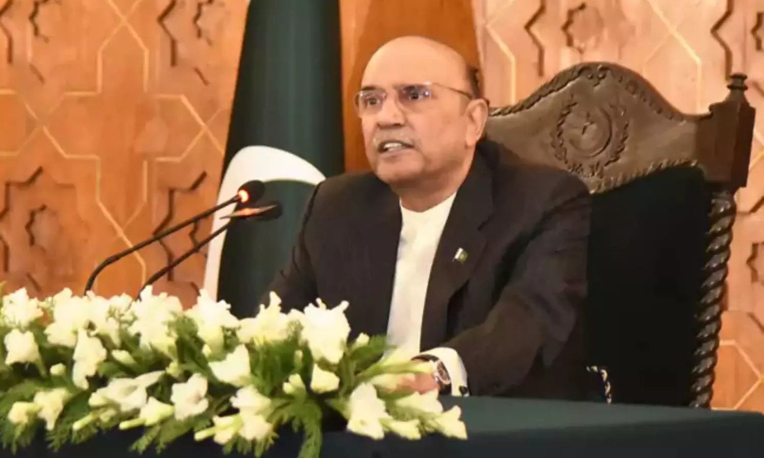 Pakistan: భారత్ యుద్ధానికి సిద్ధమవుతోంది! పాక్ అధ్యక్షుడు జర్దారీ సంచలన ఆరోపణలు.. Pakistan: భారత్ యుద్ధానికి సిద్ధమవుతోంది! పాక్ అధ్యక్షుడు జర్దారీ సంచలన ఆరోపణలు..