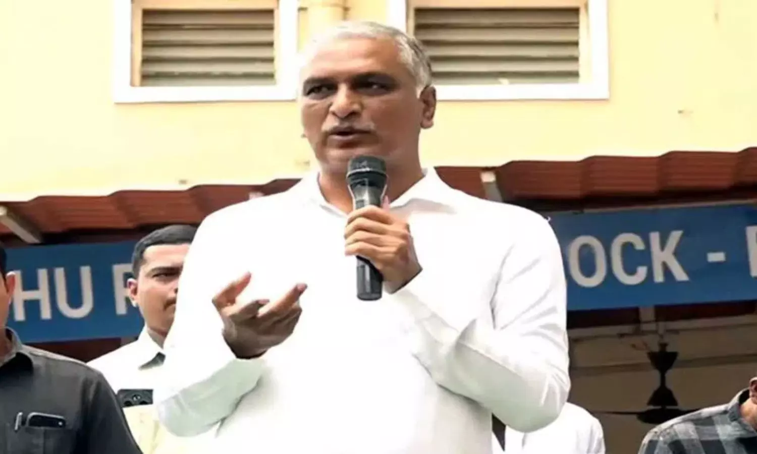 Harish Rao: ప్రజలకు ఒక న్యాయం.. ముఖ్యమంత్రి అల్లుడికి, మంత్రులకు ఒక న్యాయమా?