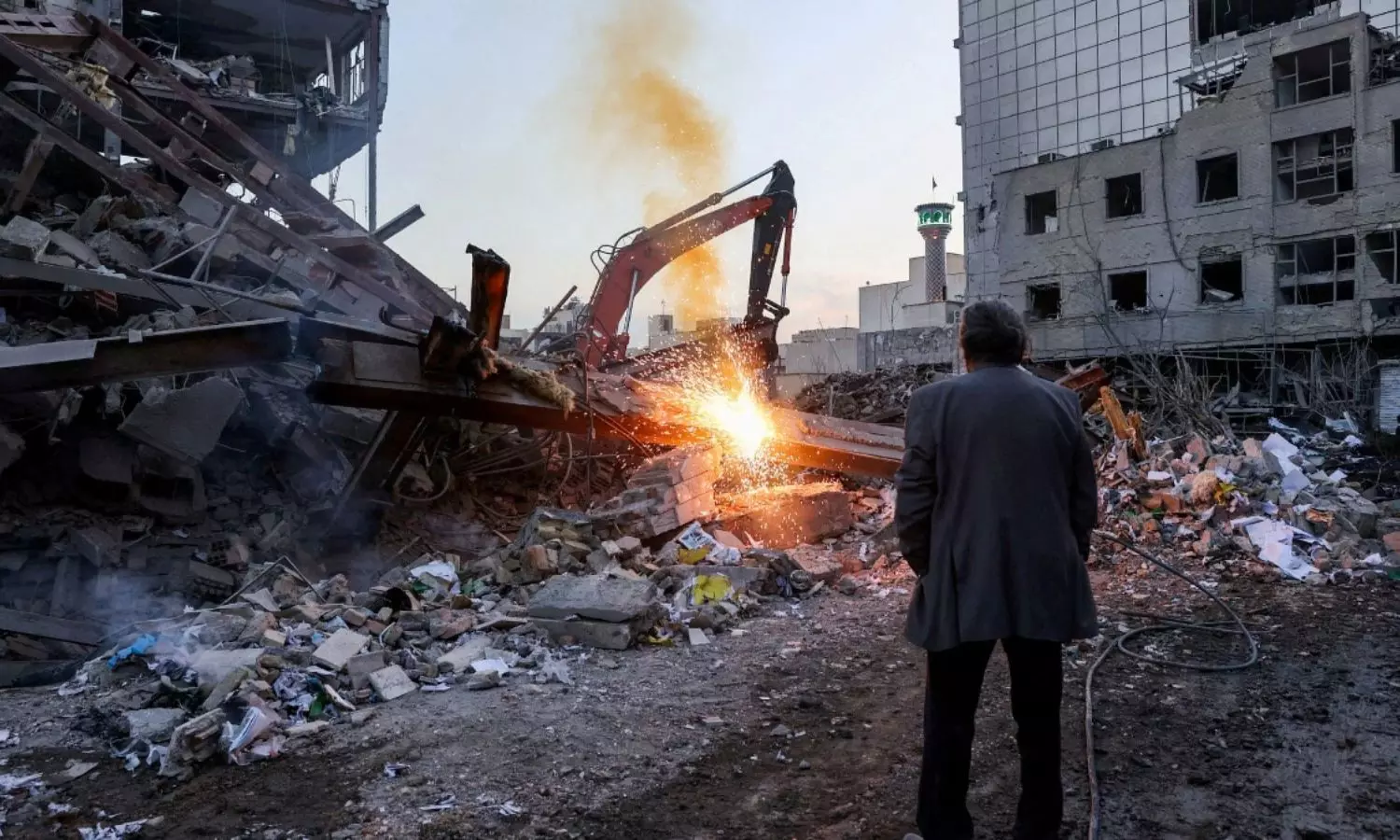 Earthquake: యుద్ధం మధ్య ఇరాన్‌లో భూకంపం..!