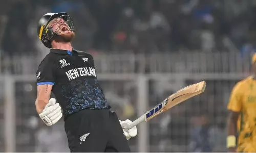 Finn Allen Records: టీ20 ప్రపంచ కప్ సెమీఫైనల్లో ఫిన్ అలెన్ రికార్డు స్థాయి సెంచరీతో ఏకంగా 11 రికార్డులను తన ఖాతాలో వేసుకున్నాడు. Finn Allen Records: టీ20 ప్రపంచ కప్ సెమీఫైనల్లో ఫిన్ అలెన్ రికార్డు స్థాయి సెంచరీతో ఏకంగా 11 రికార్డులను తన ఖాతాలో వేసుకున్నాడు.