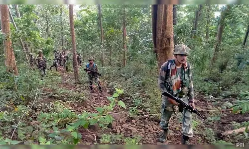 ఛత్తీస్‌గఢ్‌లో భారీ ఎన్‌కౌంటర్.. ఐదు లక్షల రివార్డున్న మావోయిస్ట్ రాజేష్ హతం!