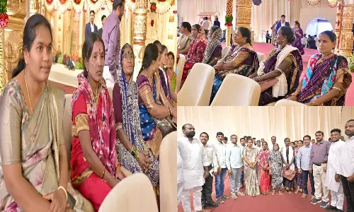 Bhatti Vikramarka: పదవులు వచ్చినా పాత మిత్రులను మరువని భట్టి.. కుమారుడి పెళ్లిలో ఆదివాసీ మహిళలకు అరుదైన గౌరవం!