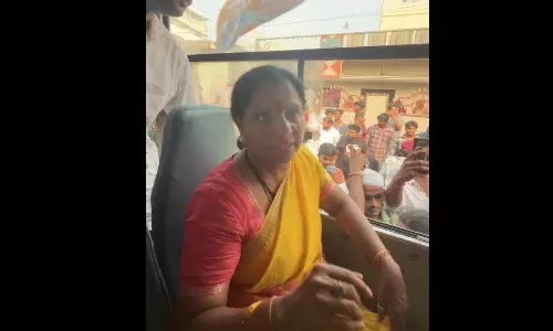 Kavitha: ఖమ్మంలో ఉద్రిక్తత.. కవిత అరెస్ట్!