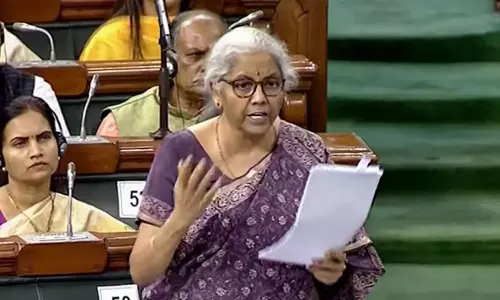 PMJDY: ప్రధానమంత్రి జన్ ధన్ యోజన బ్యాంక్ ఎకౌంట్స్ పై మినిమమ్ బ్యాలెన్స్ నిబంధన లేదని ఆర్ధిక మంత్రి నిర్మలా సీతరామన్ తెలిపారు