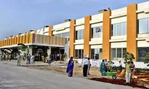 AP Govt High Alert: యుద్ధ ప్రభావం పై ఏపీ మంత్రుల కమిటీ సమావేశం