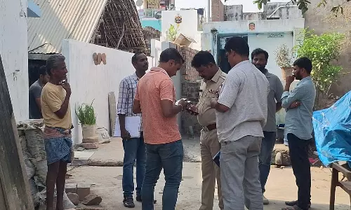 Srikakulam: కాశిబుగ్గలో దారుణం.. యువతిపై కత్తితో యువకుడి దాడి.. ఐసీయూలో బాధితురాలు!