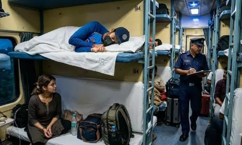 Shivam Dube Train Journey: రహస్యంగా శివమ్ దూబే ప్రయాణం.. జస్ట్ మిస్ భయ్యో!