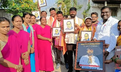 Jammikunta: కరీంనగర్ జిల్లా జమ్మికుంట మున్సిపాలిటీ 17వ వార్డులో ప్రజాపాలన కార్యక్రమం నిర్వహించారు.