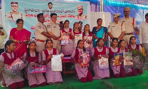 Peddapalli: పదవ తరగతి పరీక్షలకు సిద్ధం అవుతున్న పెద్దపల్లి జిల్లా ఓదెల మండల విద్యార్థులకు డీసీపీ భూక్య రాంరెడ్డి ఇన్స్పైరింగ్ స్పీచ్