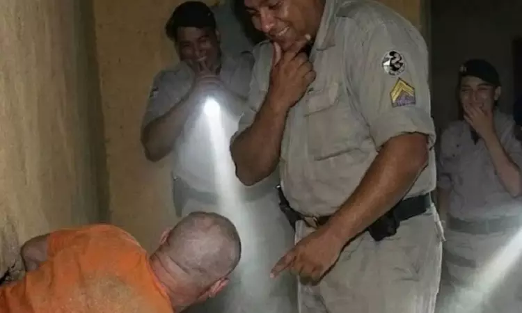 Escape Plan: జైలు నుంచి తప్పించుకోవాలని కష్టపడి సొరంగం తవ్వడానికి ప్రయత్నించిన ఖైదీ అందులో ఇరుక్కుపోయాడు.