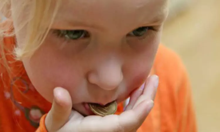 Baby Care: చిన్న పిల్ల‌లు కాయిన్‌ మింగితే వెంట‌నే ఏం చేయాలి.?