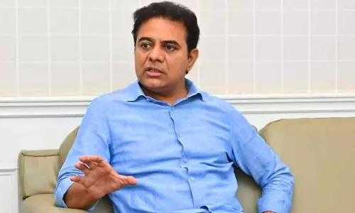 KTR: ఫామ్ హౌస్ డ్ర*గ్స్ కేసులో తనపై వస్తున్న ఆరోపణలను కేటీఆర్ తీవ్రంగా ఖండించారు. KTR: ఫామ్ హౌస్ డ్ర*గ్స్ కేసులో తనపై వస్తున్న ఆరోపణలను కేటీఆర్ తీవ్రంగా ఖండించారు.