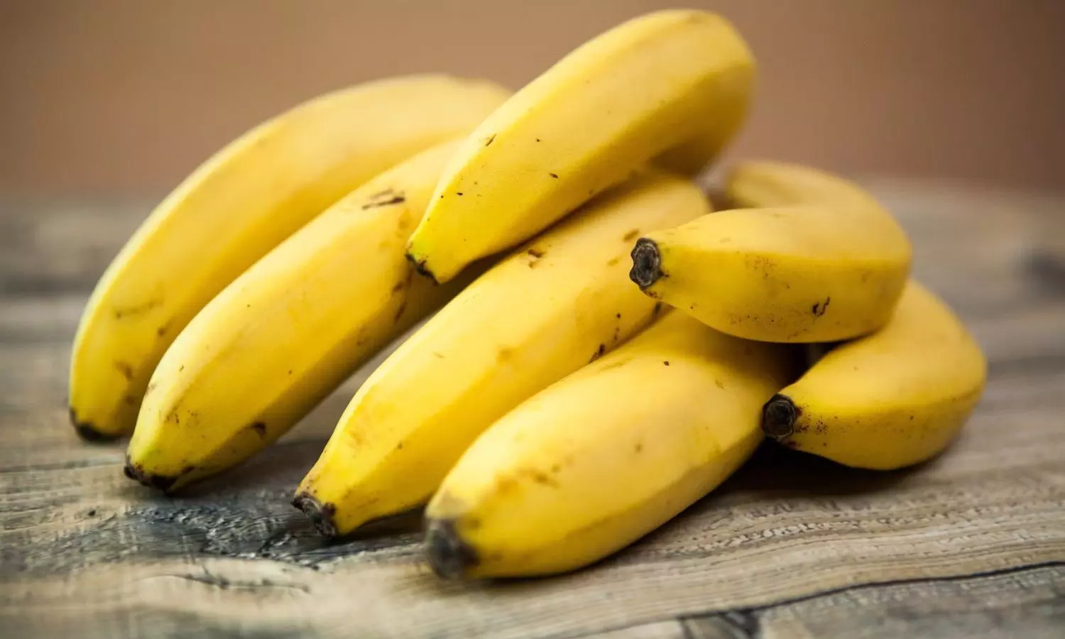 Banana Side Effects: అరటిపండు తిన్న వెంటనే ఈ పనులు చేస్తున్నారా? అయితే మీరు ప్రమాదంలో పడ్డట్లే! Banana Side Effects: అరటిపండు తిన్న వెంటనే ఈ పనులు చేస్తున్నారా? అయితే మీరు ప్రమాదంలో పడ్డట్లే!