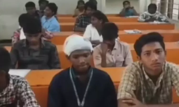 Srikalahasti: మృత్యువును జయించి.. గాయాలతోనే పది పరీక్షకు!