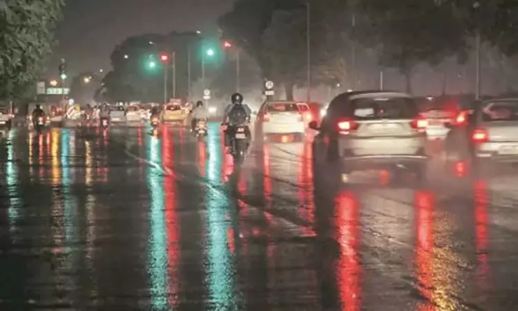 Hyderabad Weather: హైదరాబాద్‌ లోని బాలానగర్, బోయిన్ పల్లితోపాటు మరికొన్ని ప్రాంతాల్లో భారీ వర్షం పడింది.
