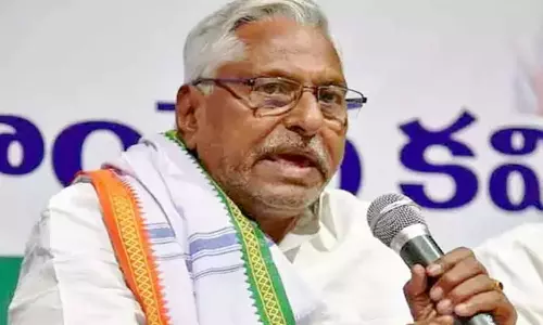 Jeevan Reddy: పార్టీ మారాలనే ఆలోచనకు ఎమ్మెల్యే సంజయే కారణం