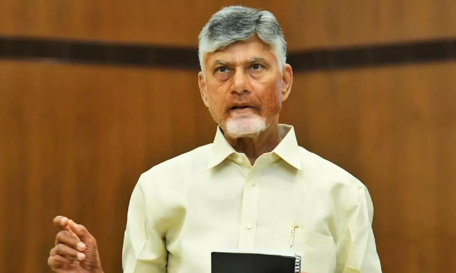 Land Reforms : ఏపీలో పరిశ్రమల స్థాపనకు లైన్ క్లియర్.. బ్యాంక్ లోన్లు, రిజిస్ట్రేషన్ కష్టాలకు చెక్ పెట్టిన బాబు సర్కార్ Land Reforms : ఏపీలో పరిశ్రమల స్థాపనకు లైన్ క్లియర్.. బ్యాంక్ లోన్లు, రిజిస్ట్రేషన్ కష్టాలకు చెక్ పెట్టిన బాబు సర్కార్