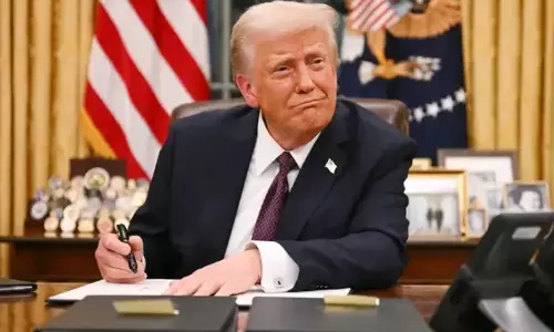 Trump vs Iran: యుద్ధాన్ని ఆపడానికి 15 సూత్రాల శాంతి ప్రతిపాదనను ఇరాన్ కు ట్రంప్ పంపించారు Trump vs Iran: యుద్ధాన్ని ఆపడానికి 15 సూత్రాల శాంతి ప్రతిపాదనను ఇరాన్ కు ట్రంప్ పంపించారు