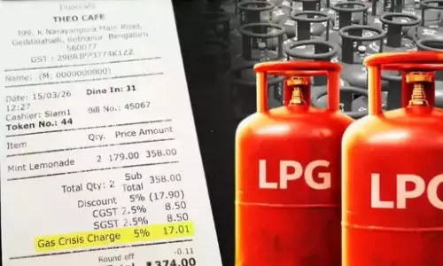Gas Charges: మధ్య ప్రాచ్యంలో యుద్ధం నేపథ్యంలో ఎల్పీజీ ధరలు