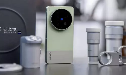 200ఎంపీ కెమెరాతో వచ్చేసిన వివో ఎక్స్300ఎస్.. ఏకంగా సినిమాలే తీయోచ్చు.. ధరెంతంటే?