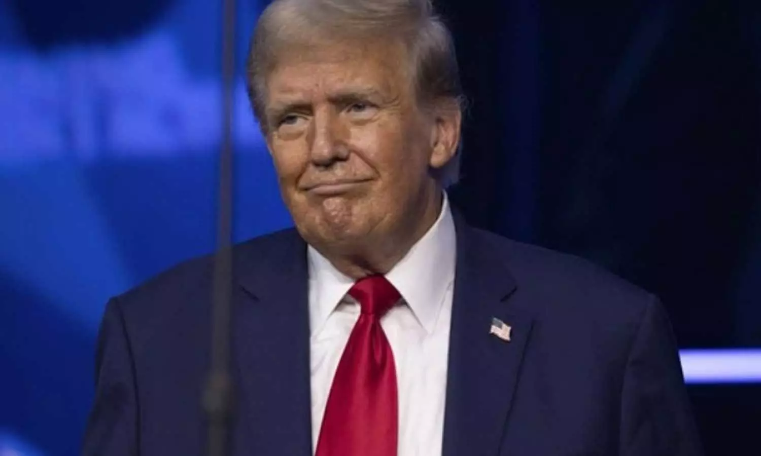 Trump Confirms Successful Rescue of Second U.S. F-15E Pilot from Iran Trump Confirms Successful Rescue of Second U.S. F-15E Pilot from Iran