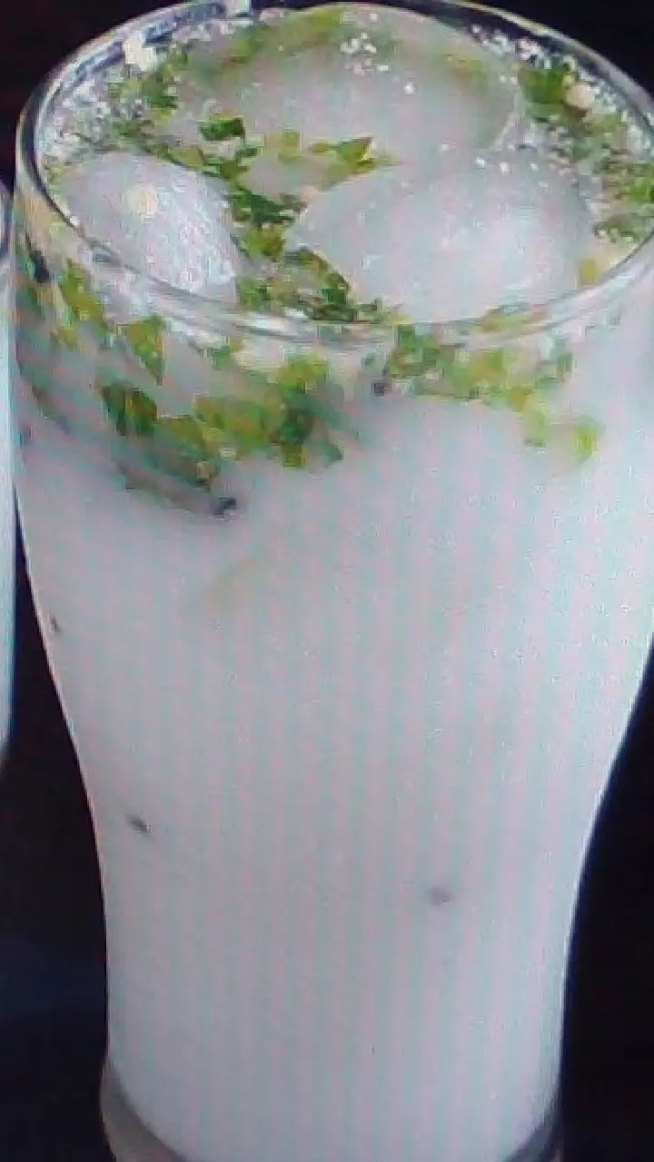 Buttermilk : మజ్జిగ తాగితే మజా మాత్రమే కాదు.. ఈ 7 అద్భుత ఆరోగ్య ప్రయోజనాలు మీ సొంతం