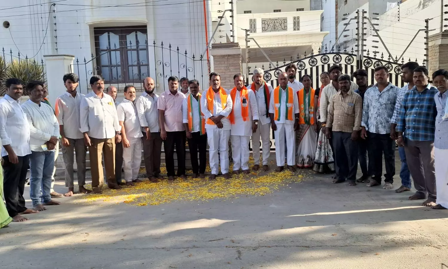 Sri Sathya Sai Sri Sathya Sai
