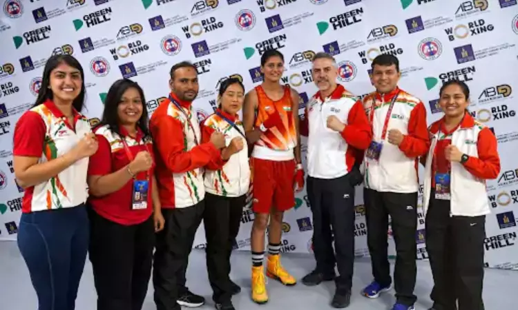 Asia Boxing Champion: ఆసియా బాక్సింగ్ ఛాంపియన్షిప్లో భారత్ కు చెందిన 11 మంది బాక్సర్లు సెమీస్ కు Asia Boxing Champion: ఆసియా బాక్సింగ్ ఛాంపియన్షిప్లో భారత్ కు చెందిన 11 మంది బాక్సర్లు సెమీస్ కు