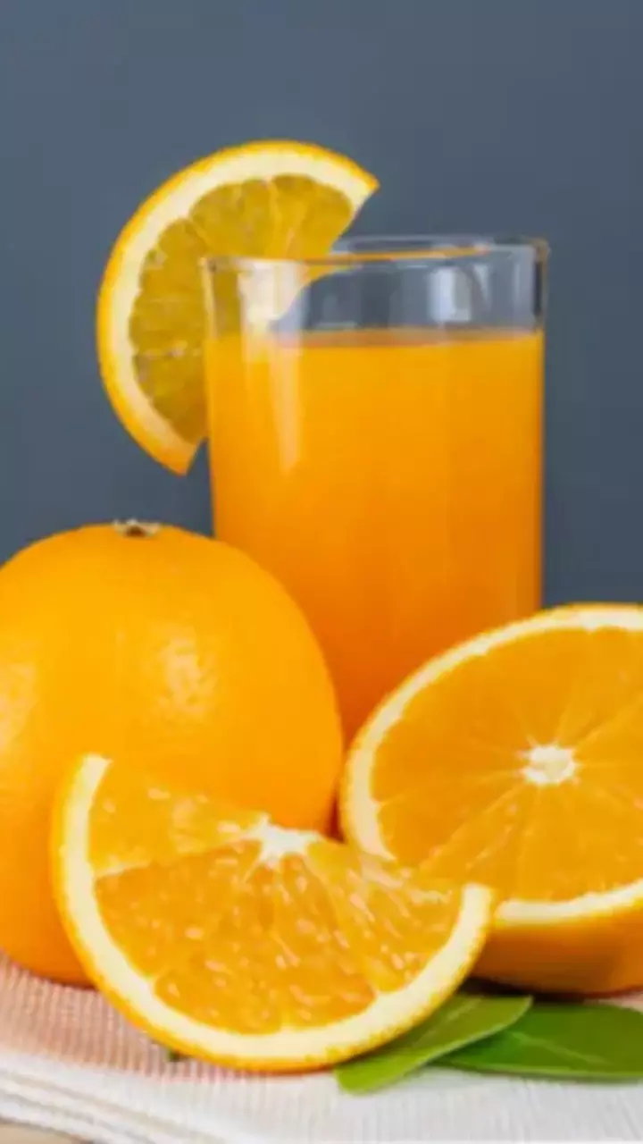 Health Tips : వేసవిలో రోజుకో గ్లాసు ఆరెంజ్ జ్యూస్.. దీని వల్ల కలిగే లాభాలు తెలిస్తే అస్సలు వదలరు Health Tips : వేసవిలో రోజుకో గ్లాసు ఆరెంజ్ జ్యూస్.. దీని వల్ల కలిగే లాభాలు తెలిస్తే అస్సలు వదలరు