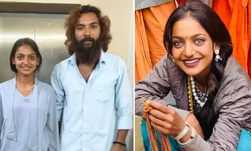 Social Media Star Monalisa