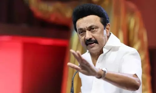 MK Stalin: డీలిమిటేషన్పై స్టాలిన్ సమరశంఖం.. రేపు తమిళనాడులో నల్ల జెండాల నిరసన! MK Stalin: డీలిమిటేషన్పై స్టాలిన్ సమరశంఖం.. రేపు తమిళనాడులో నల్ల జెండాల నిరసన!