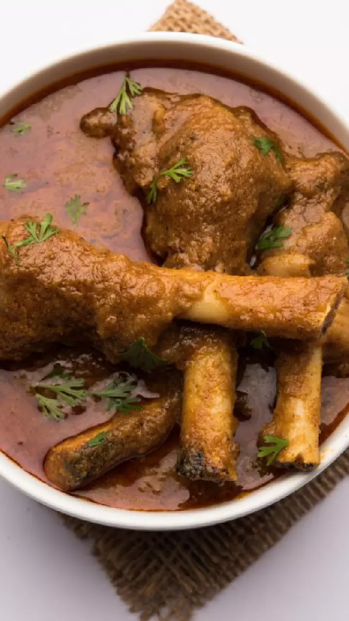 Benefits of Mutton : మటన్ ప్రియులకు అలర్ట్.. వారానికి ఎంత మాంసం తినాలో తెలుసా?