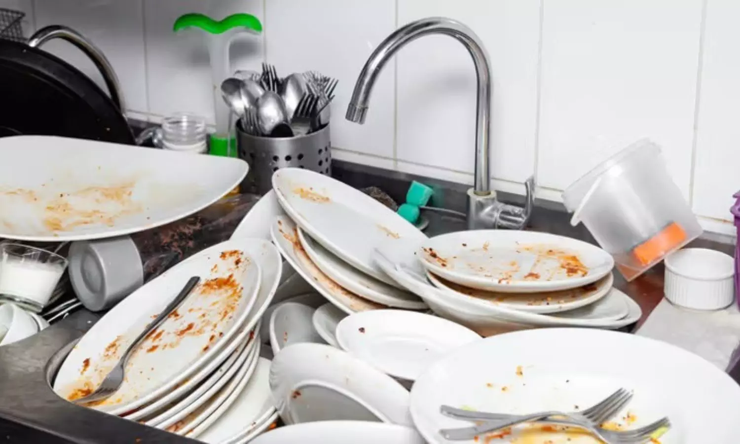 Kitchen Vastu tips: మురికి గిన్నెలను రాత్రంతా సింక్‌లో వదిలేస్తున్నారా ?