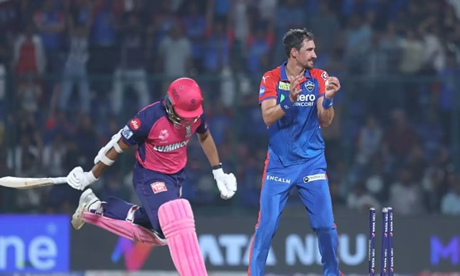Starc vs Yashasvi Jaiswal