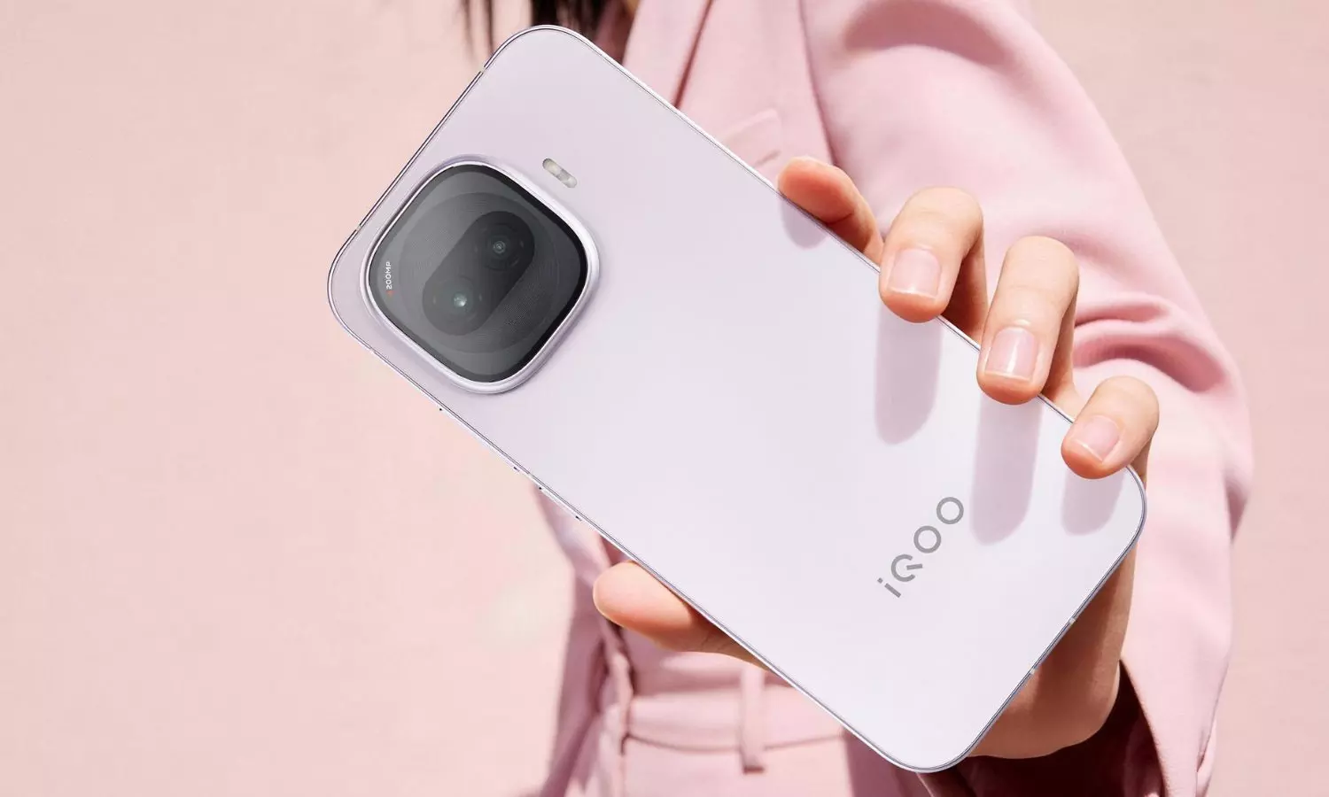 iQOO Z11 : బ్యాటరీ బీస్ట్ వచ్చేస్తోంది.. 9020mAh బ్యాటరీతో iQOO Z11 సిరీస్ గ్లోబల్ లాంచ్.!