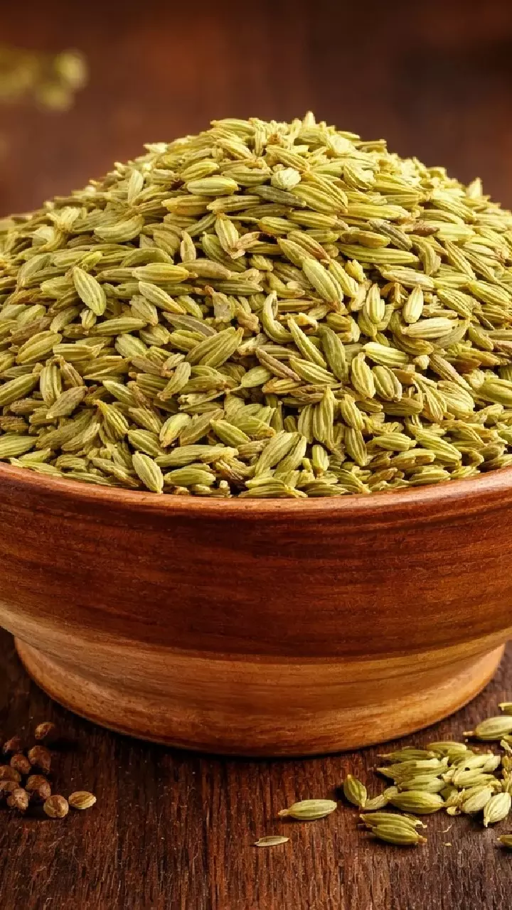 Fennel Seeds : సోంపును చిన్న చూపు చూడకండి.. భోజనం తర్వాత తింటే కలిగే లాభాలు ఇవే