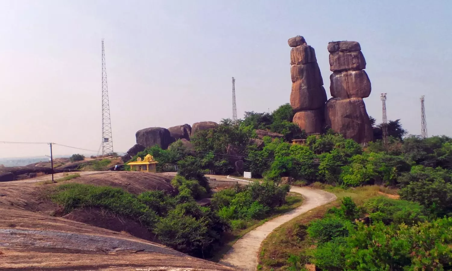 Mettugutta Shiva Temple:వనవాసంలో సీతారాములు పూజించిన శివలింగం - హిడింబి పేర్చిన రాళ్ల రహస్యం