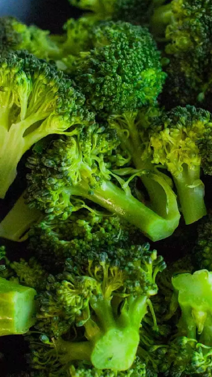 Broccoli : బ్రకోలీతో అదిరిపోయే లాభాలు.. ఈ 4 సమస్యలకు చెక్ పెట్టండి
