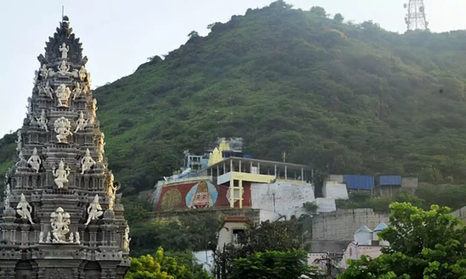 Gandala Narasimha Swamy Mystery: గండాల నరసింహస్వామి రహస్యంః దీపం ఆరిపోతే కలియుగం అంతమే