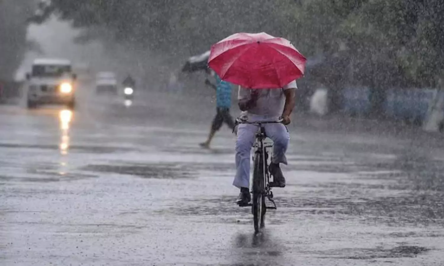 Hyderabad Rains Alert IMD Predicts Heavy Showers