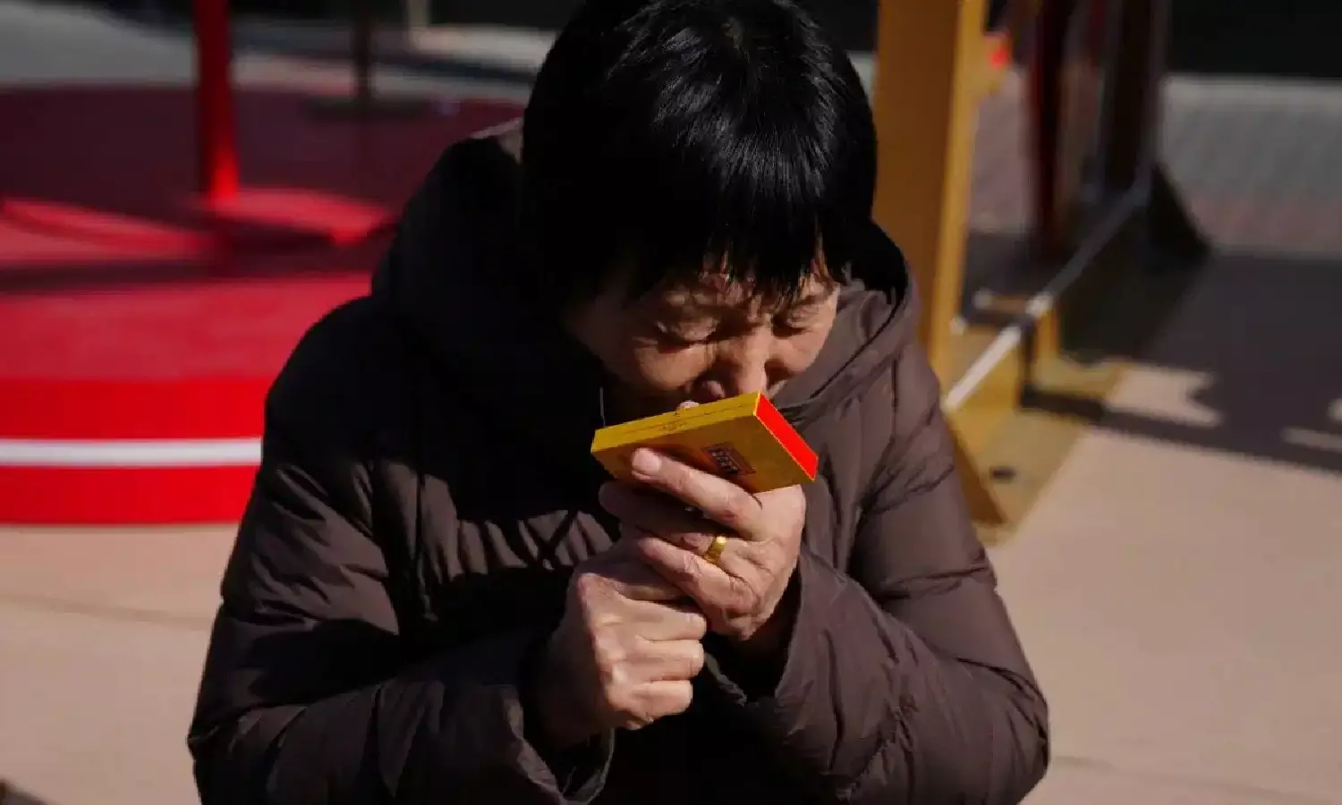 China Smoking Crisis