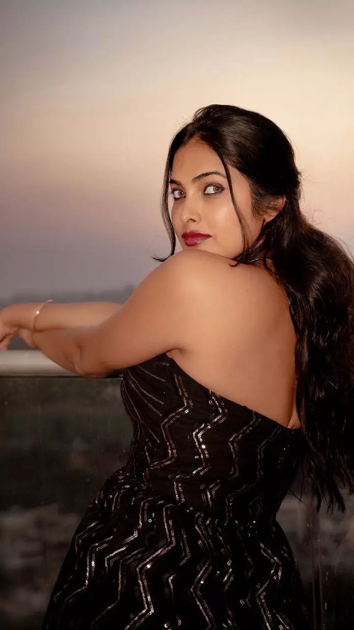 Divi Vadthya: బిగ్‌బాస్ దివి నెల సంపాదన అన్ని లక్షలా?